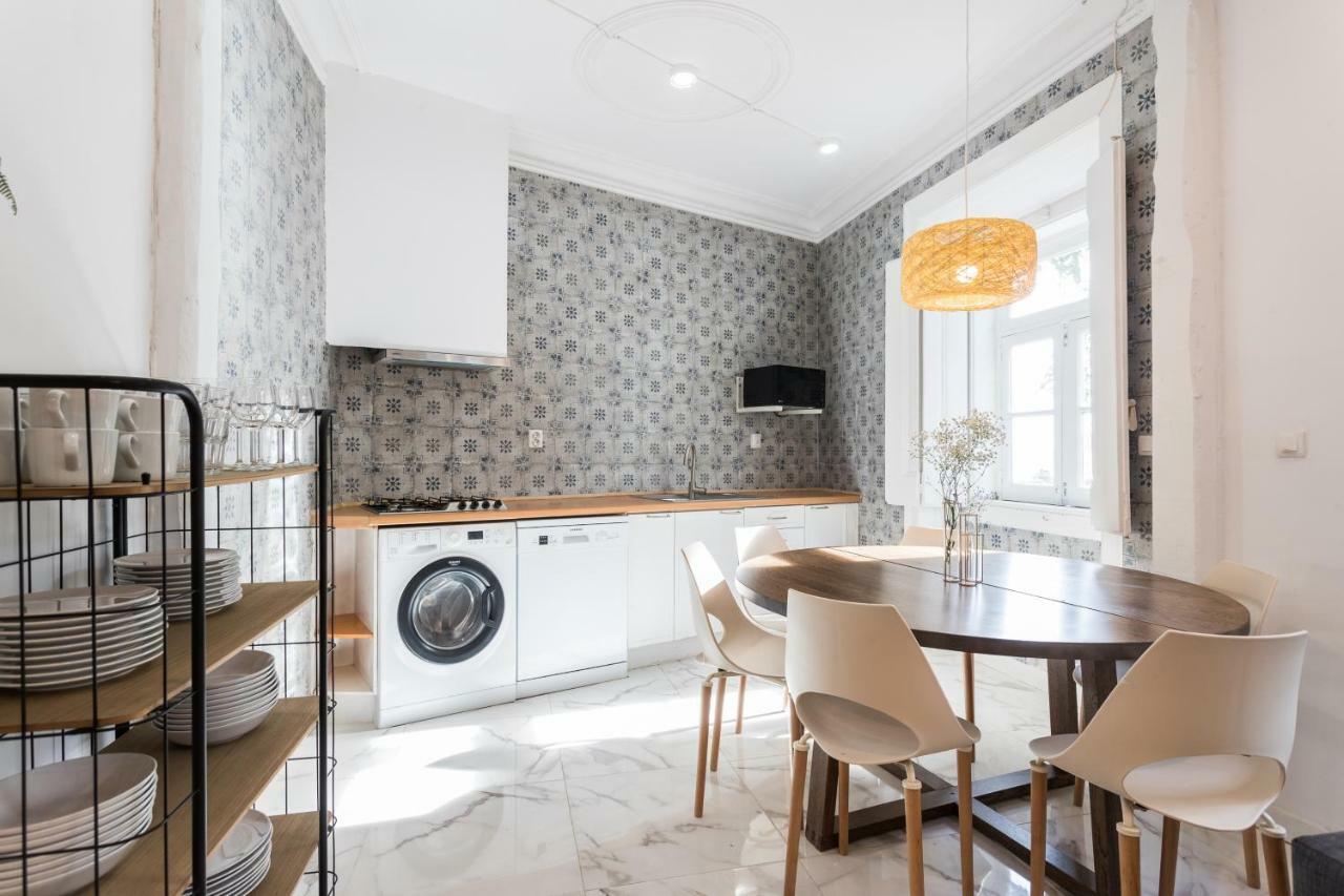 Alfama Tale Four-Bedroom Apartment W/ River View - By Lu Holidays Lisboa Exterior foto